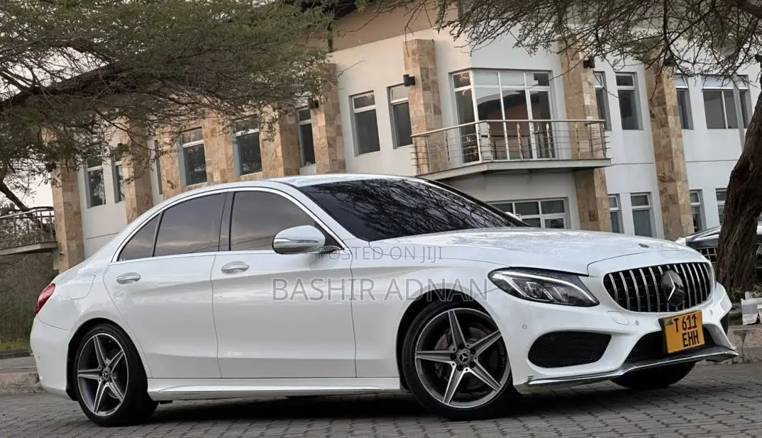 Mercedes-Benz C200 2014 White