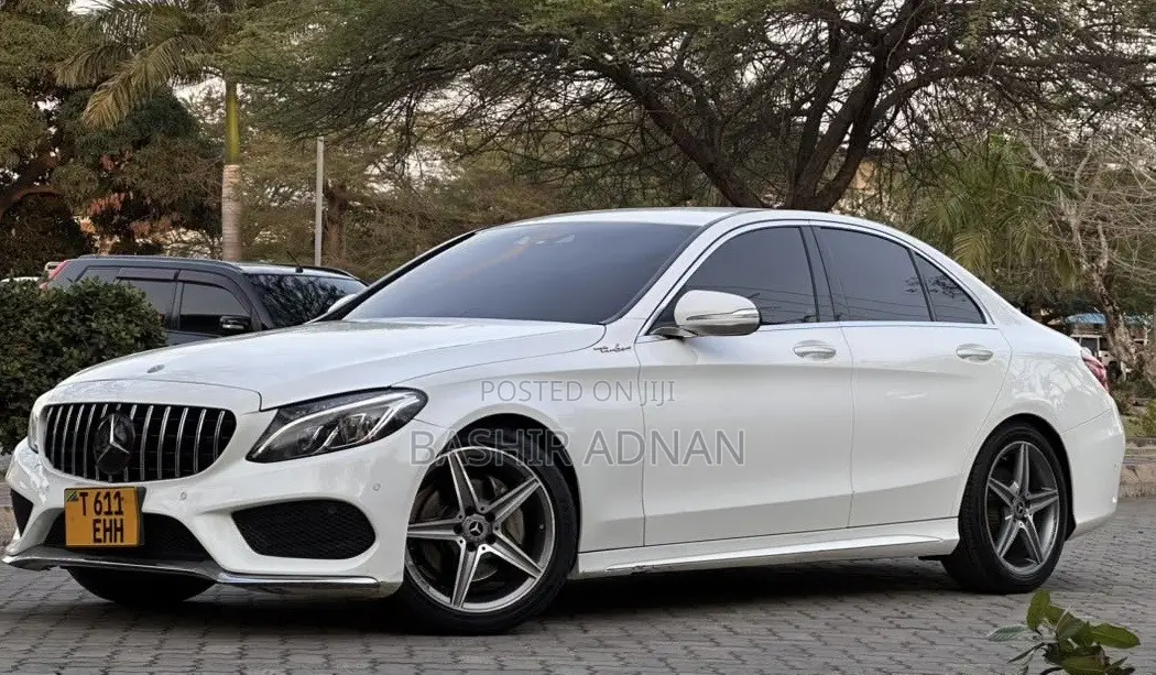 Mercedes-Benz C200 2014 White
