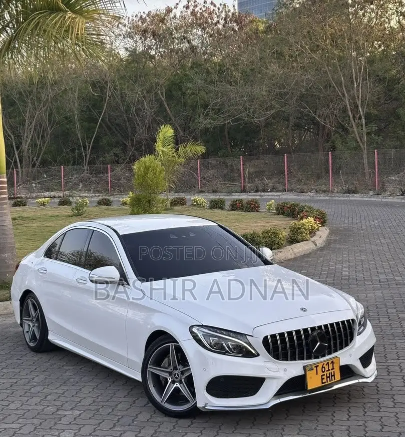 Mercedes-Benz C200 2014 White