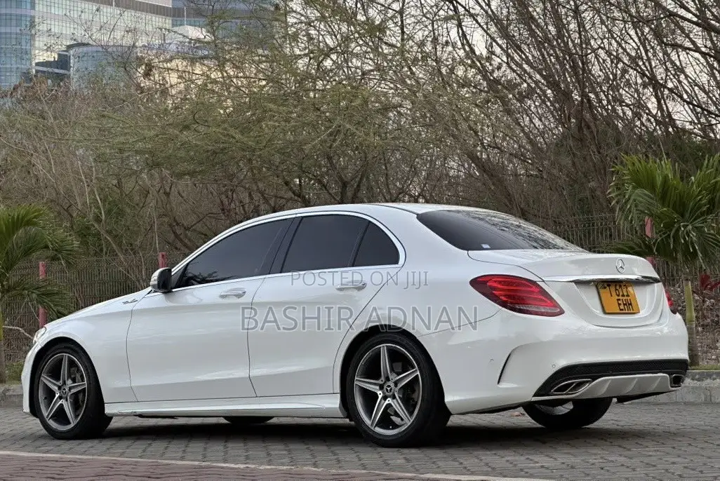 Mercedes-Benz C200 2014 White