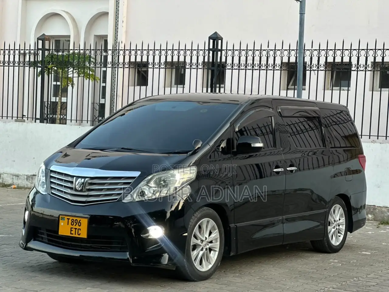 Toyota Alphard 2.4 Petrol FWD 2009 Black
