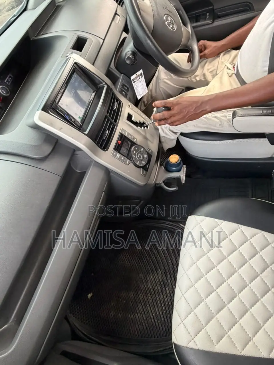 Toyota Noah 2008 Silver