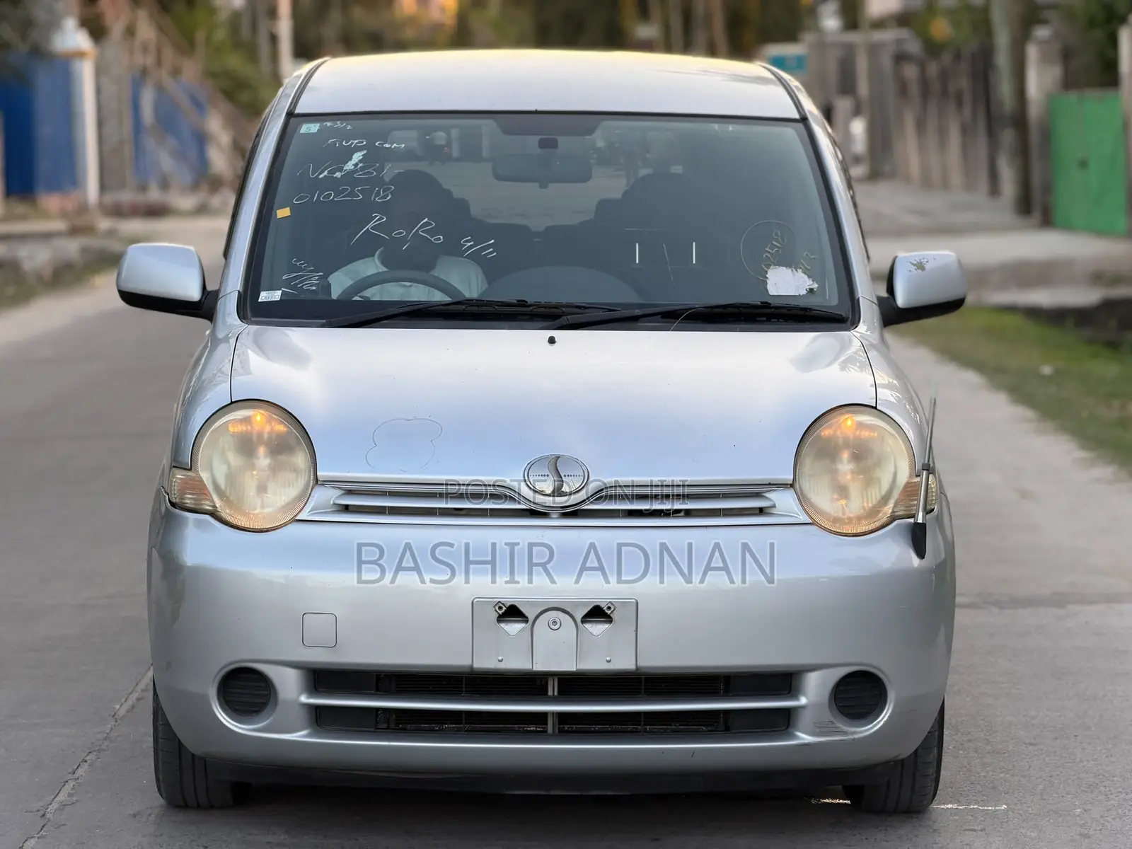 Toyota Sienta 1.5 FWD 2007 Silver