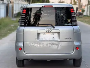 Toyota Sienta 1.5 FWD 2007 Silver