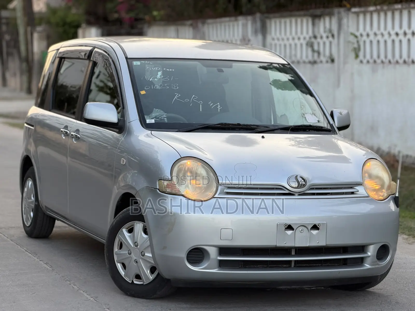 Toyota Sienta 1.5 FWD 2007 Silver