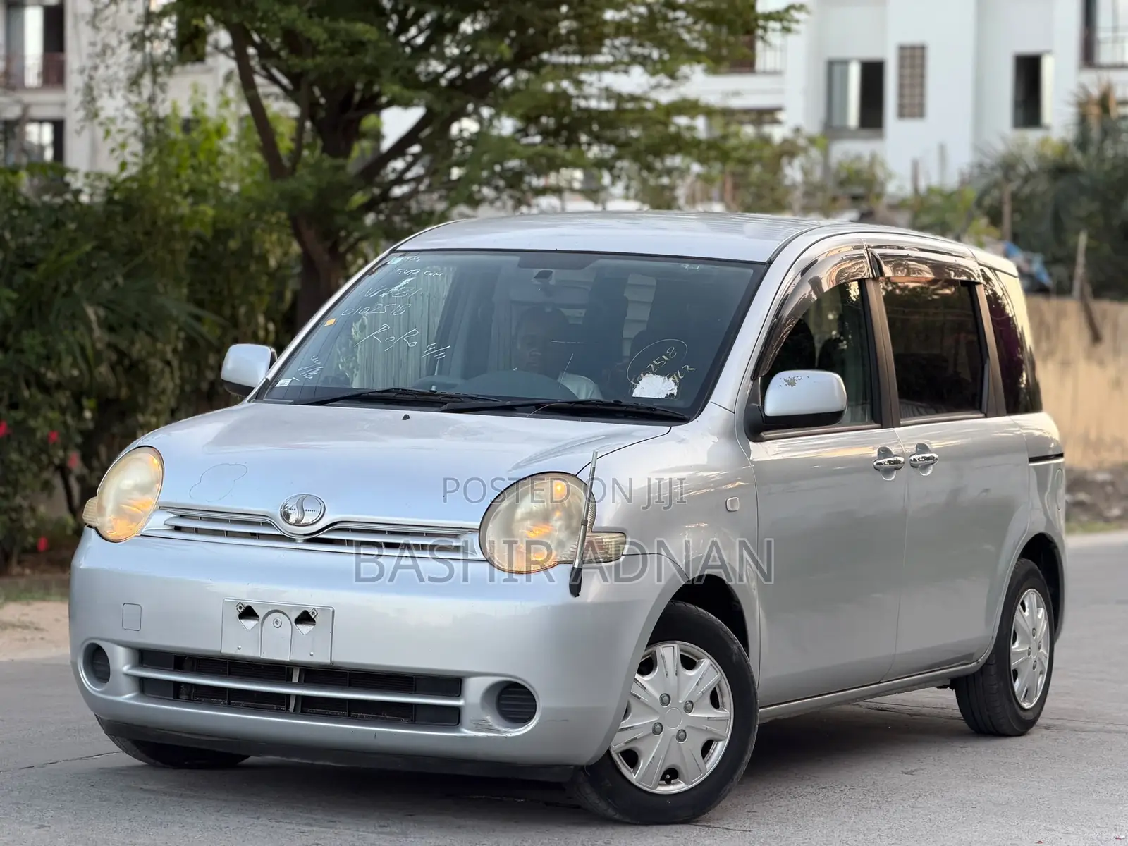 Toyota Sienta 1.5 FWD 2007 Silver