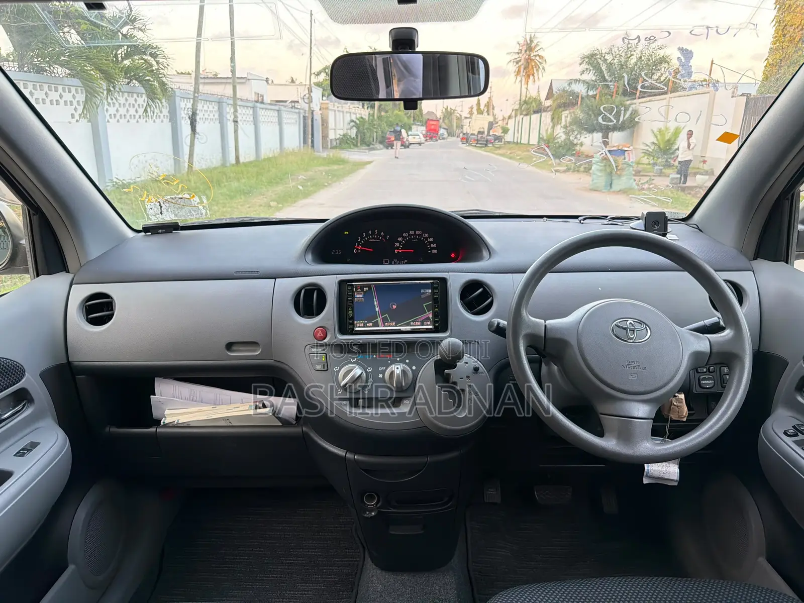 Toyota Sienta 1.5 FWD 2007 Silver