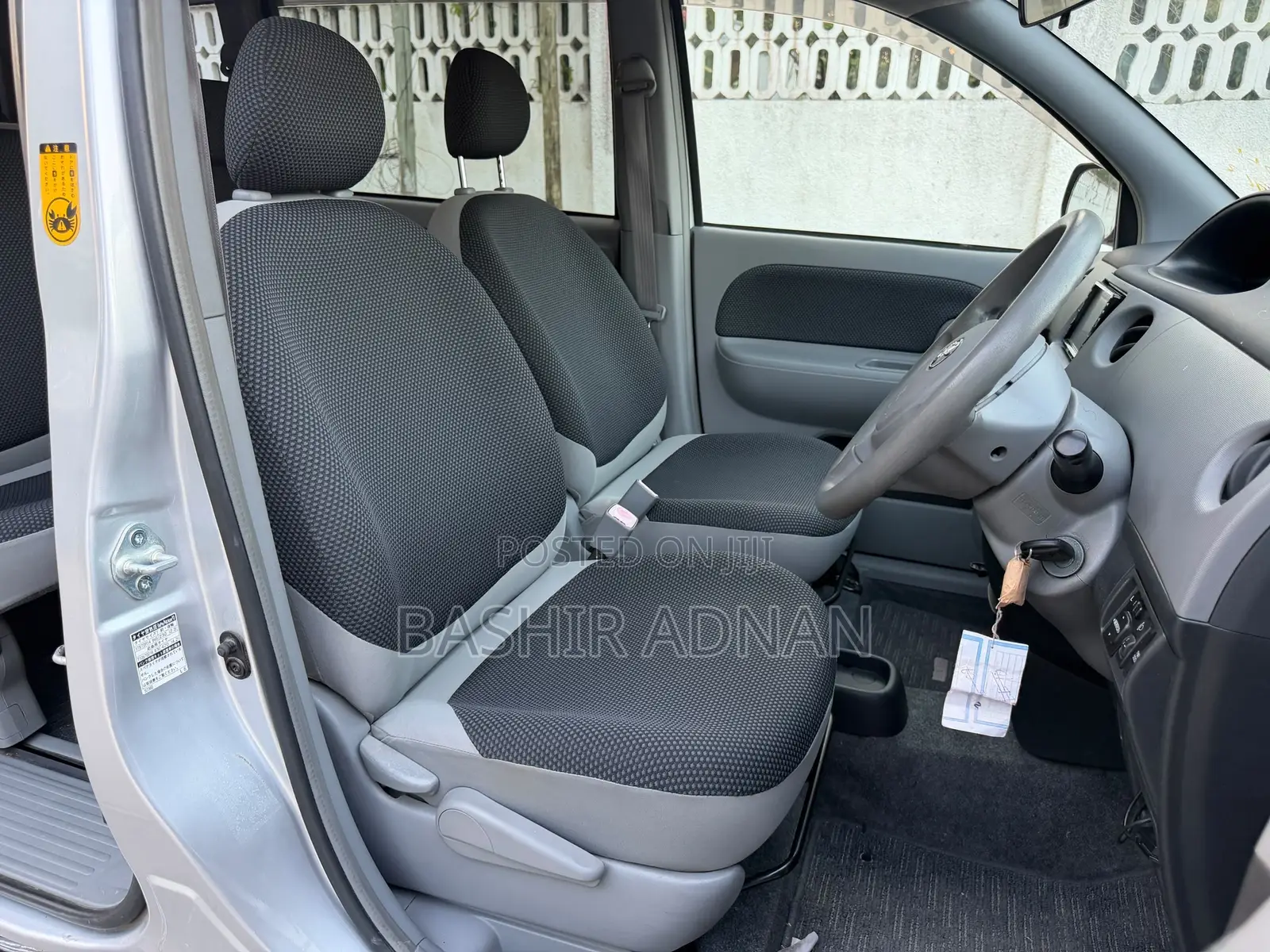 Toyota Sienta 1.5 FWD 2007 Silver
