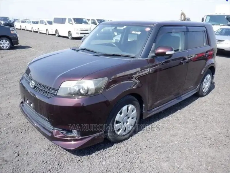Toyota Corolla Rumion 2010