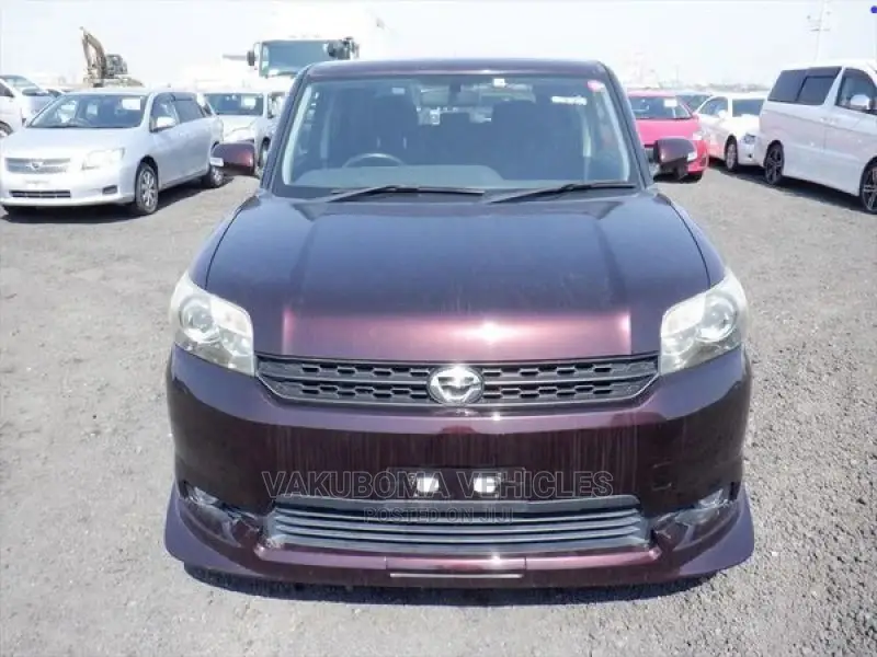 Toyota Corolla Rumion 2010