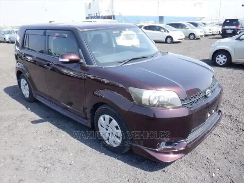 Toyota Corolla Rumion 2010