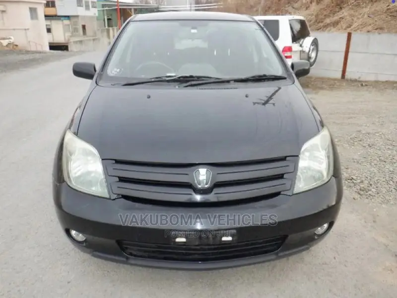 Toyota IST 2004 Black