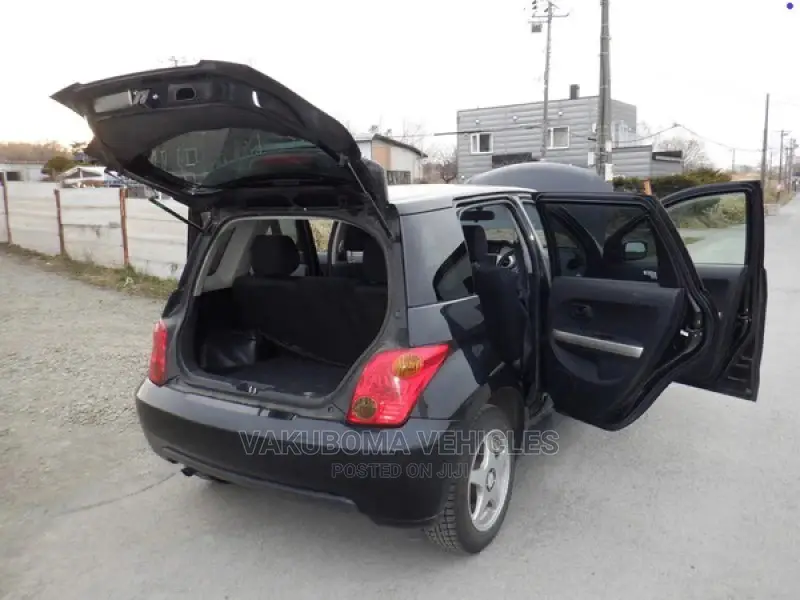 Toyota IST 2004 Black