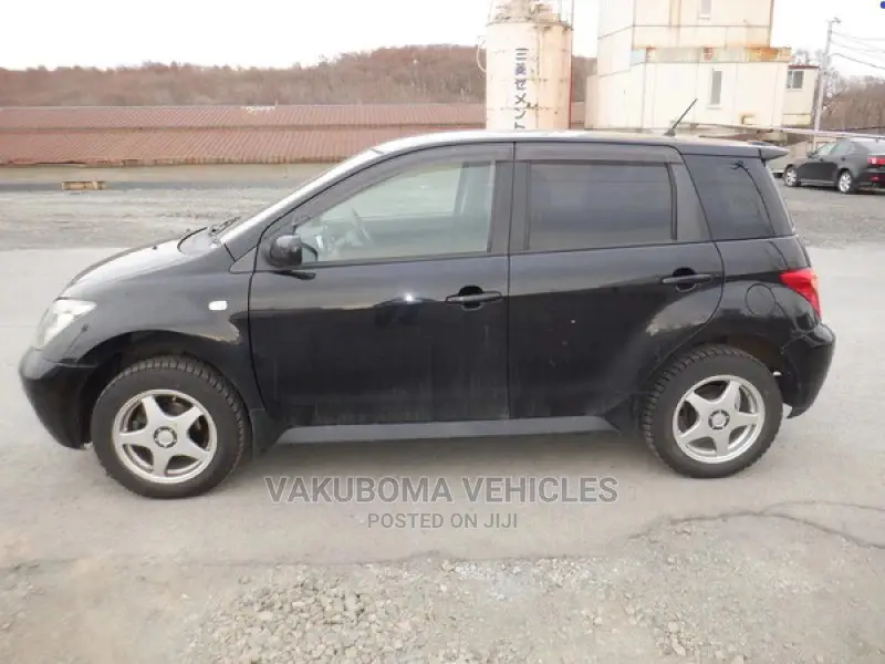 Toyota IST 2004 Black