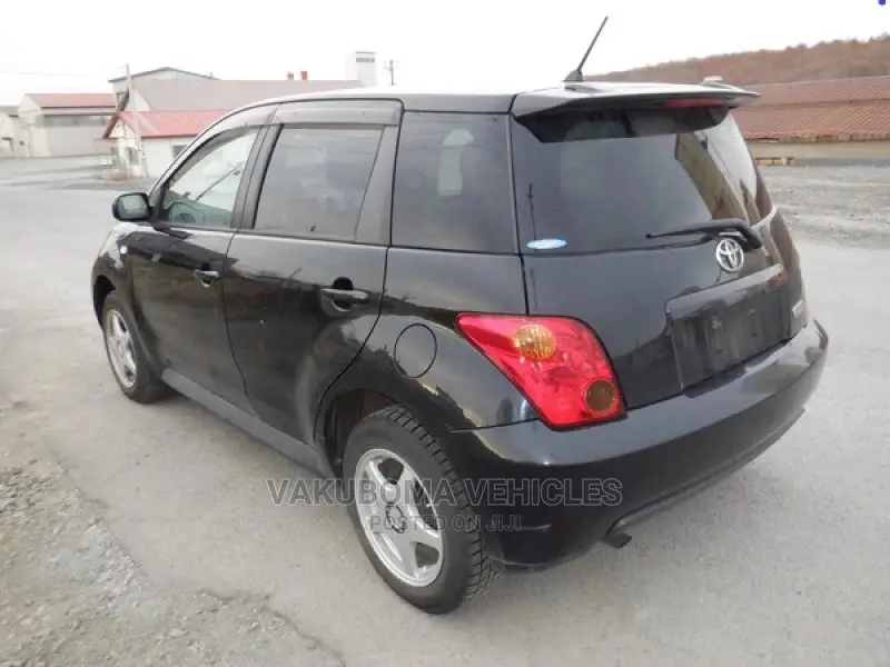 Toyota IST 2004 Black