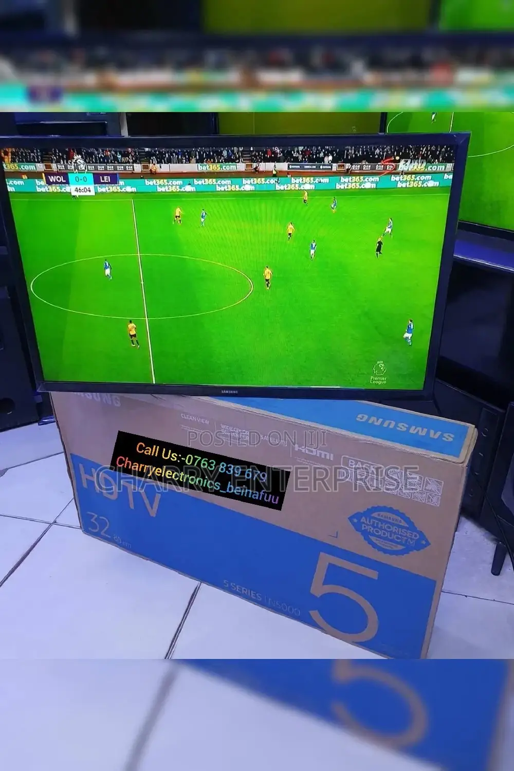SAMSUNG 32 Inches