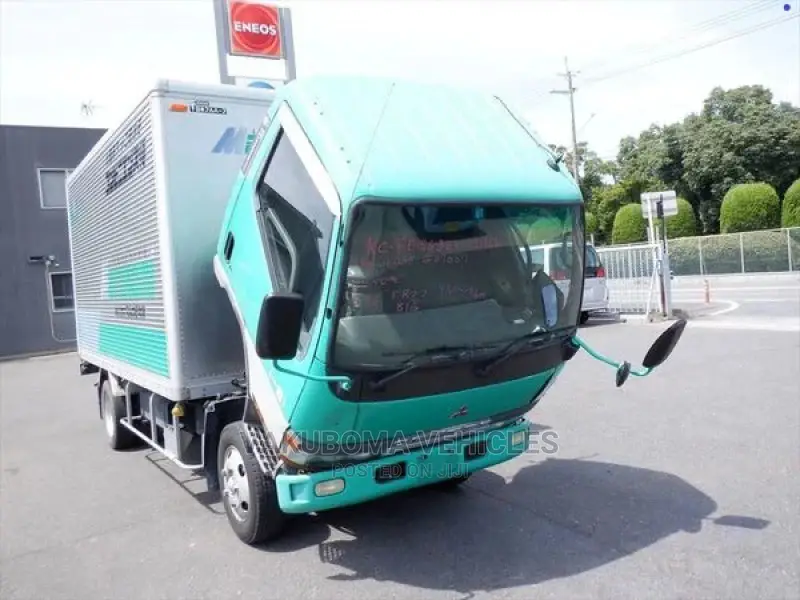 Mitsubishi Canter 1997 Green