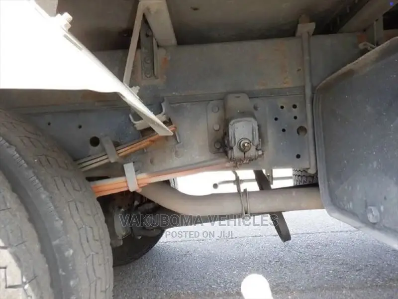 Mitsubishi Canter 1997 Green