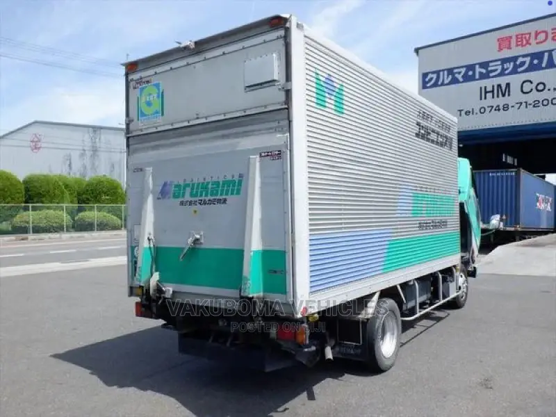 Mitsubishi Canter 1997 Green