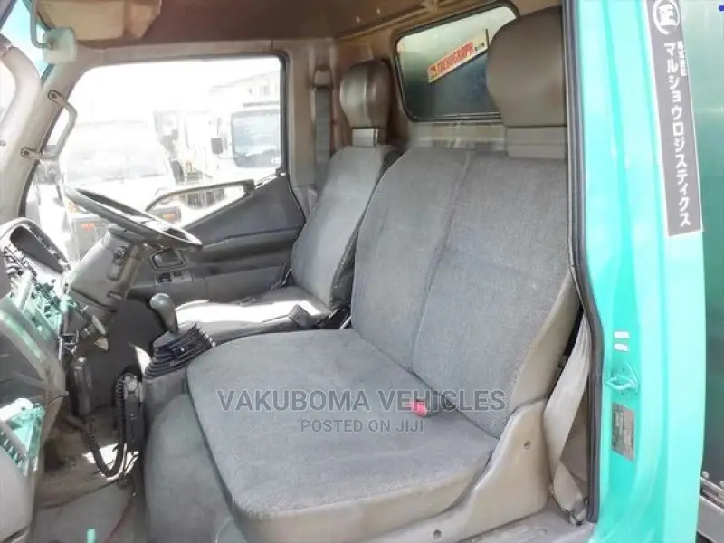 Mitsubishi Canter 1997 Green