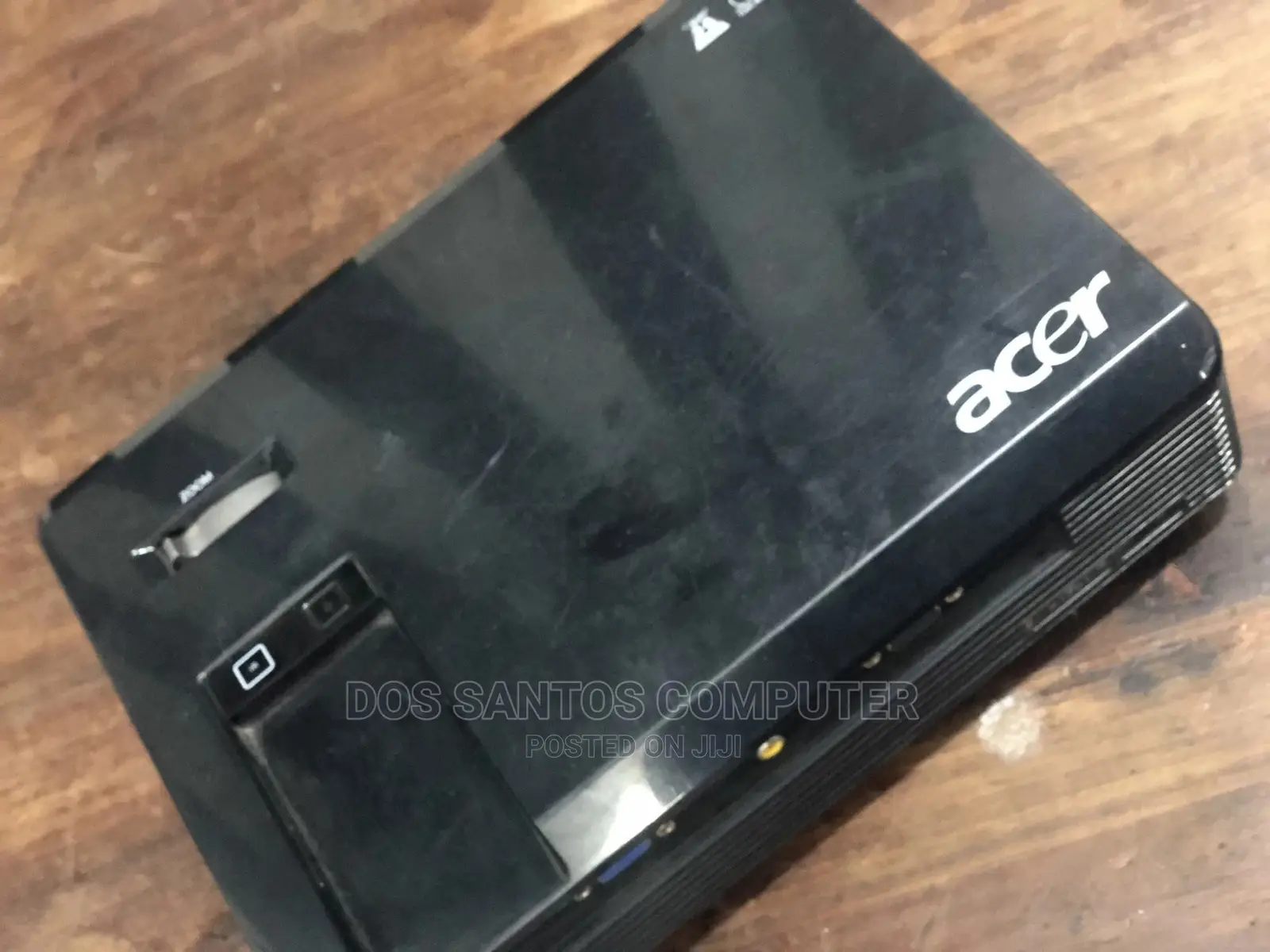 Accer HD Projector