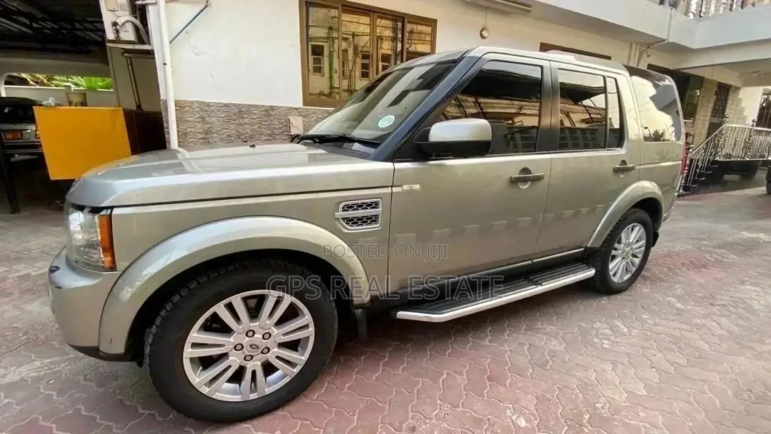 Land Rover Discovery 2011 Brown