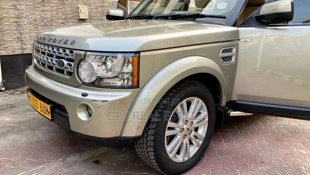 Land Rover Discovery 2011 Brown
