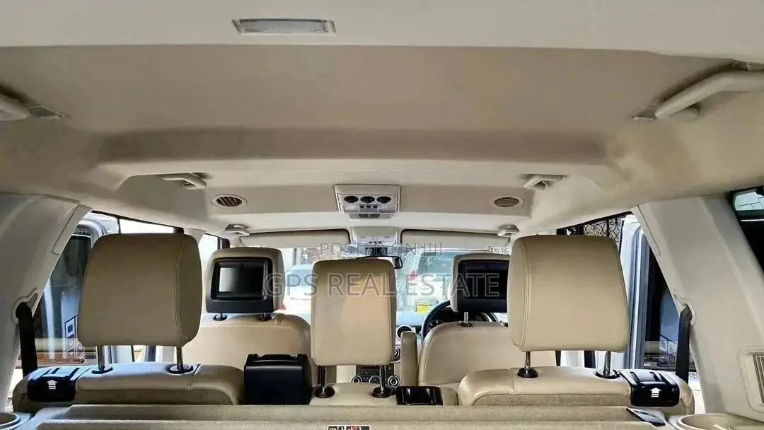 Land Rover Discovery 2011 Brown