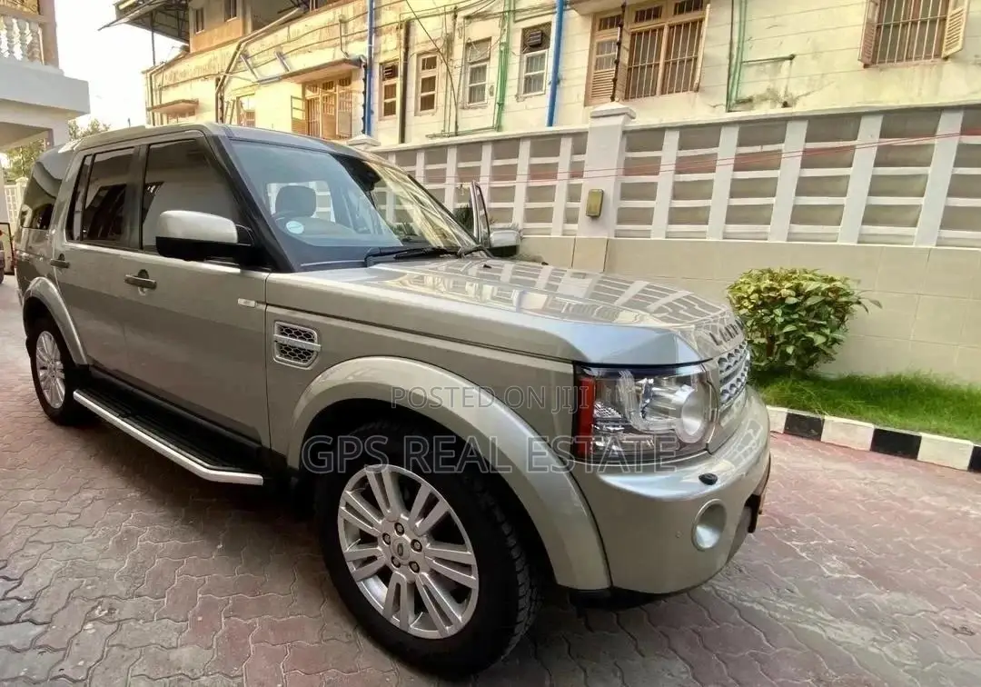 Land Rover Discovery 2011 Brown
