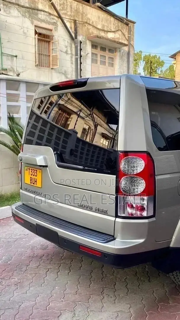 Land Rover Discovery 2011 Brown