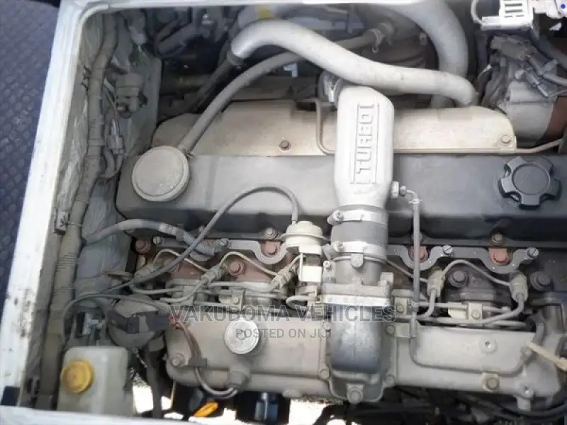 Nissan Civilian 2000