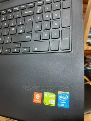 Laptop Dell Inspiron 15 3537 4GB Intel Core I7 HDD 500GB