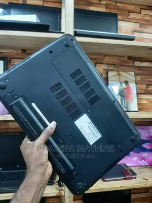 Laptop Dell 4GB Intel Core I3 HDD 320GB