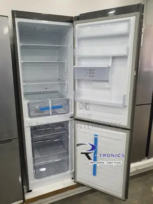 Hisense Fridge Black Mirror Finish (320 Litres)