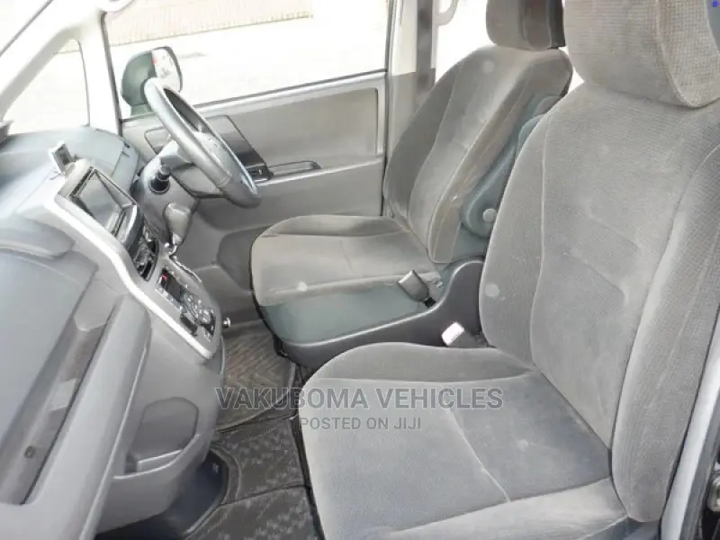 Toyota Voxy 2008 Black