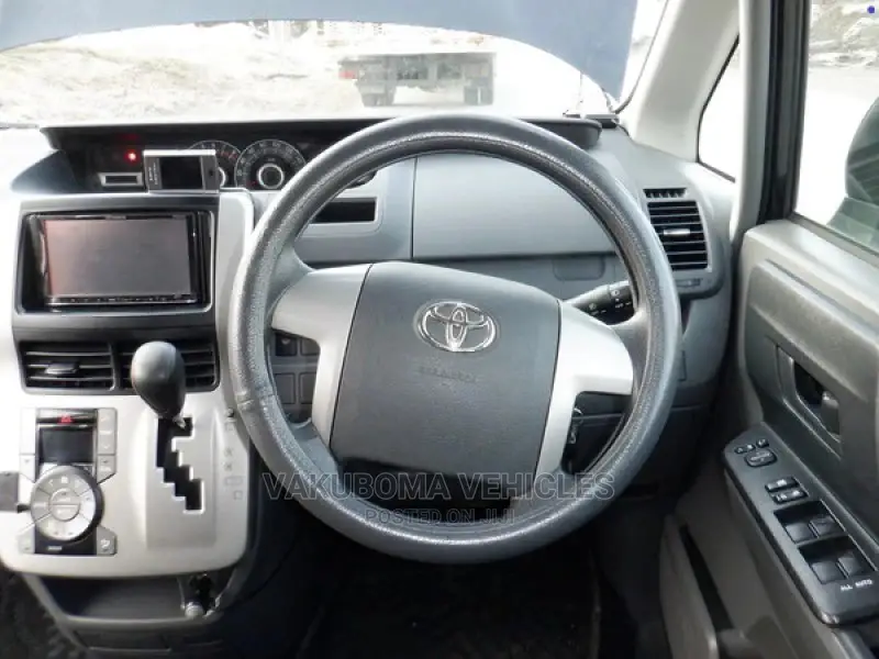Toyota Voxy 2008 Black