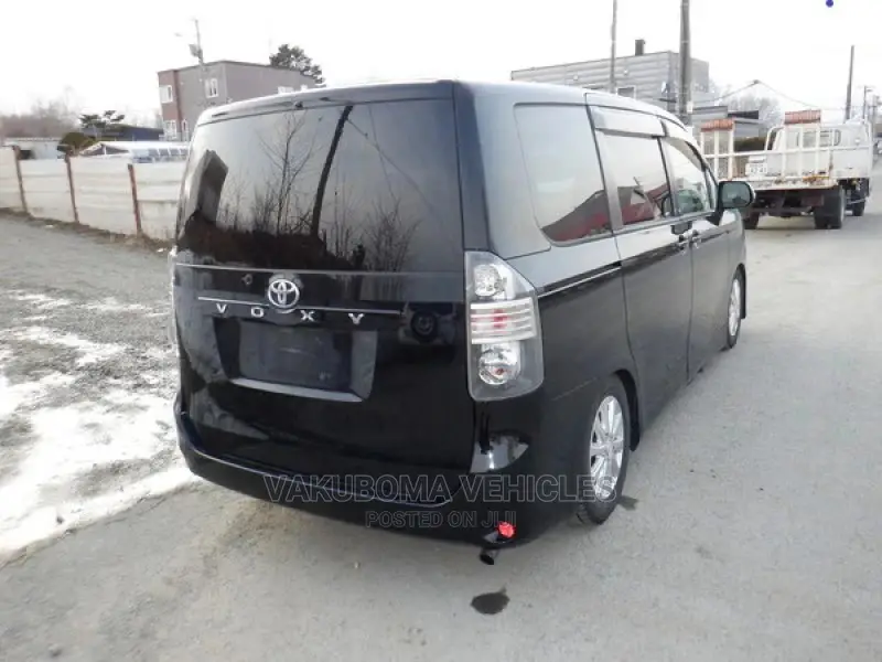 Toyota Voxy 2008 Black