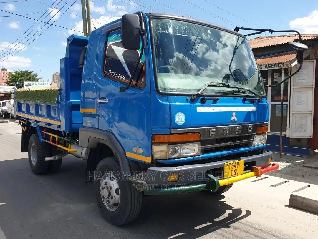 Mitsubishi Fusso 2002 Blue