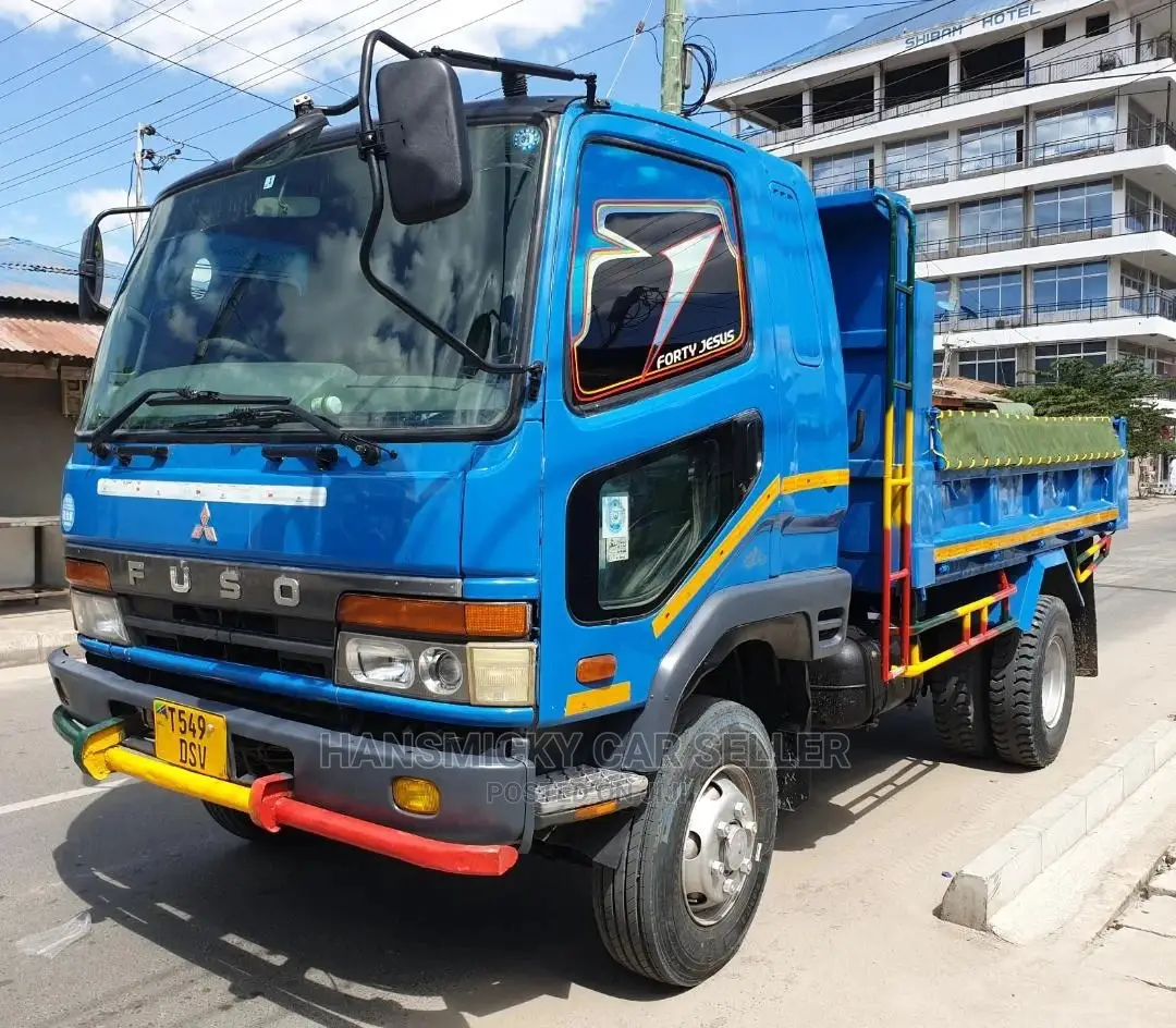 Mitsubishi Fusso 2002 Blue