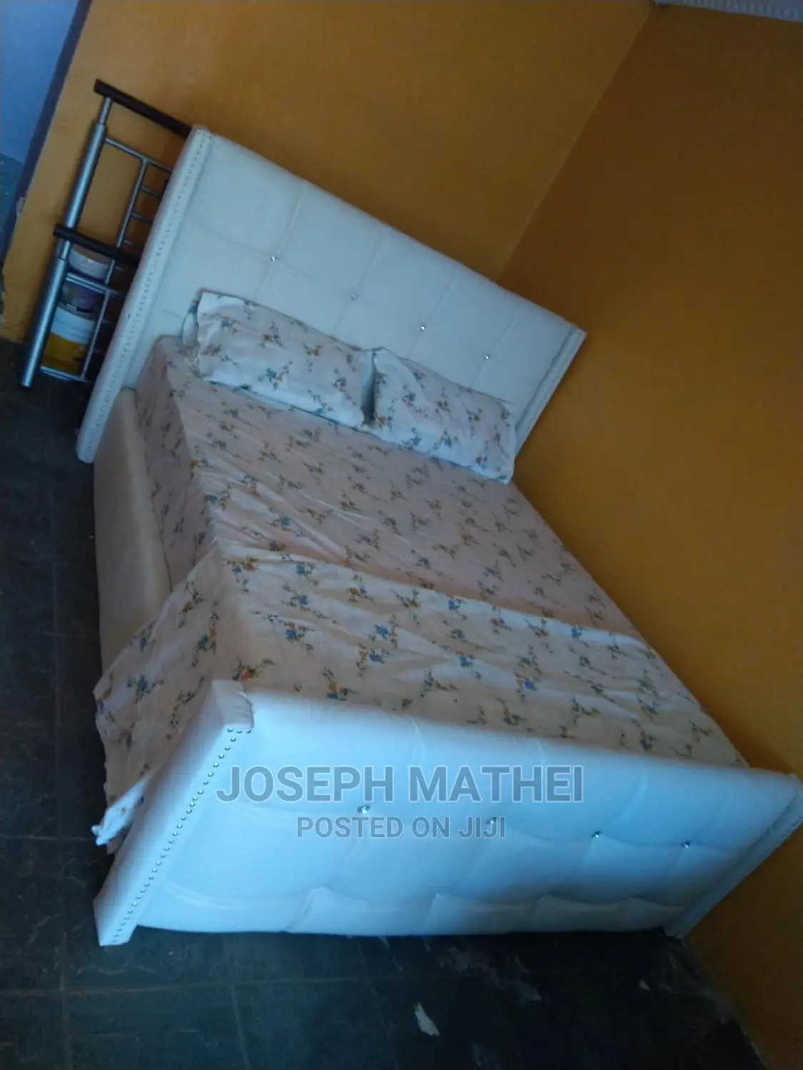 Vitanda Ysofa Na Magodoro