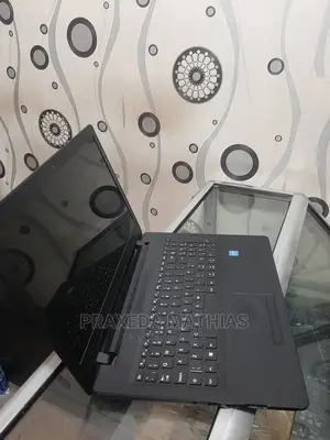 Laptop Lenovo IdeaPad 110 2GB Intel HDD 500GB