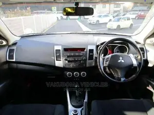 Mitsubishi Outlander 2005 White
