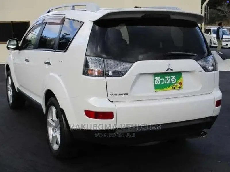 Mitsubishi Outlander 2005 White