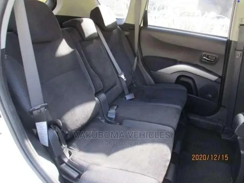 Mitsubishi Outlander 2005 White