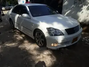 New Toyota Crown 2005 White