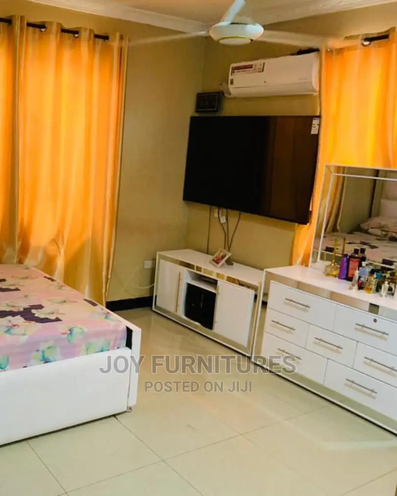 KITANDA SET(Bed, Dressing Table+Showcase)
