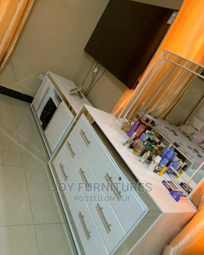 KITANDA SET(Bed, Dressing Table+Showcase)