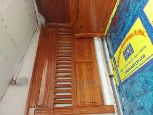 Vitanda Vya MNINGA PURE