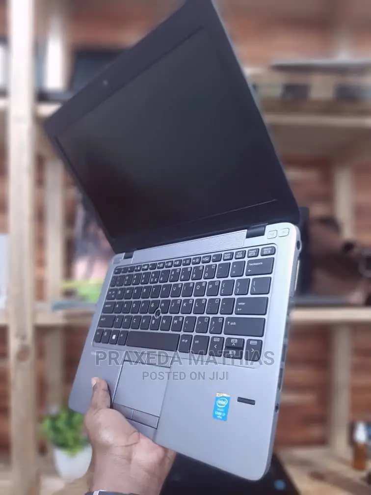 Laptop HP EliteBook 820 G2 4GB Intel Core I5 HDD 500GB
