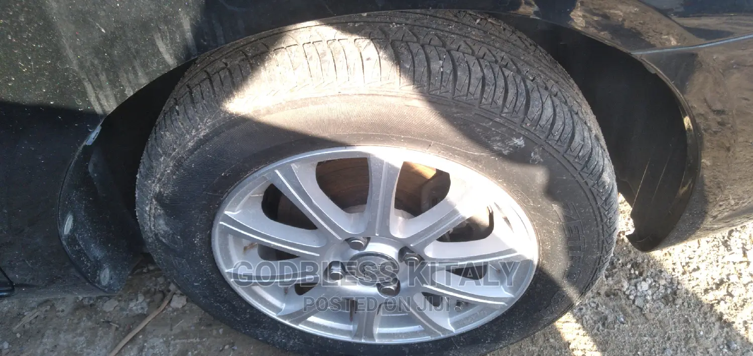 Toyota Raum 2011 Black